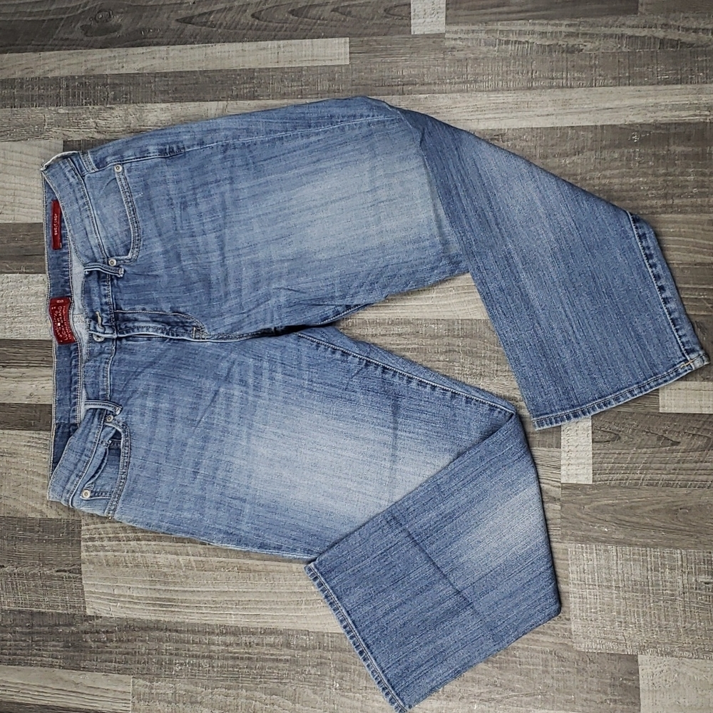 Lucky Jeans Sweet Crop Size 12/31 Great Condition.